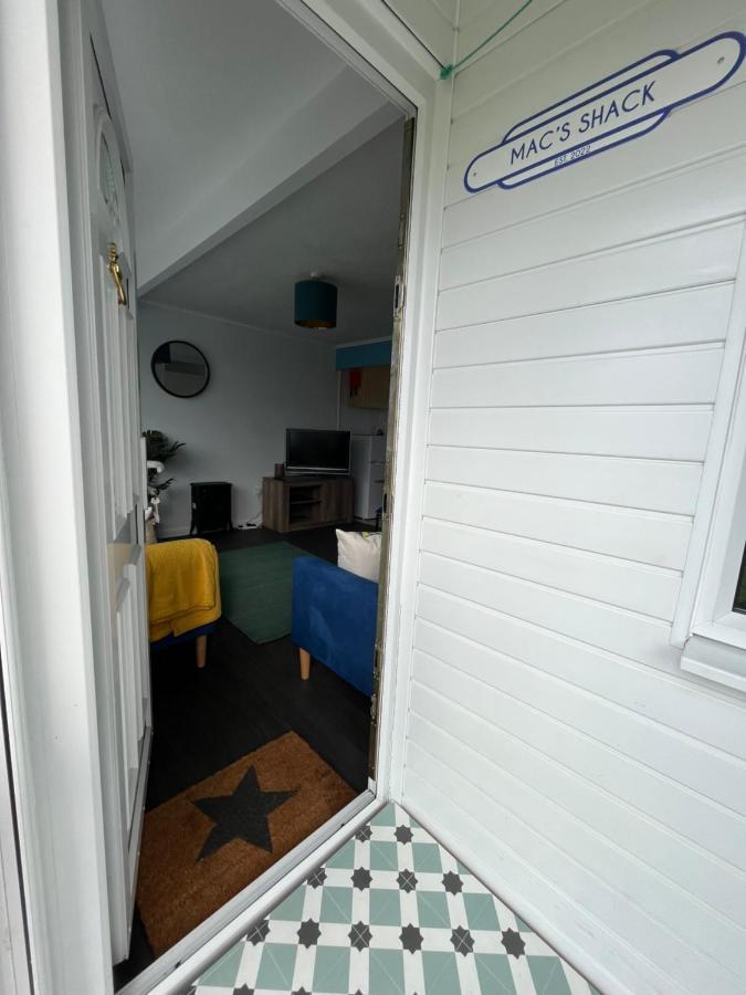 Macs Shack: Beachside Pet-friendly With Entertainment Chalet Great Yarmouth